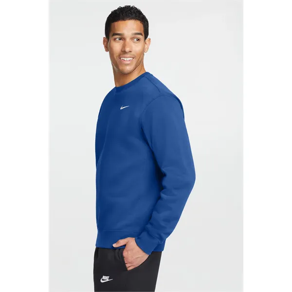 Nike Club Fleece Crew - Nike Club Fleece Crew - Image 26 of 28