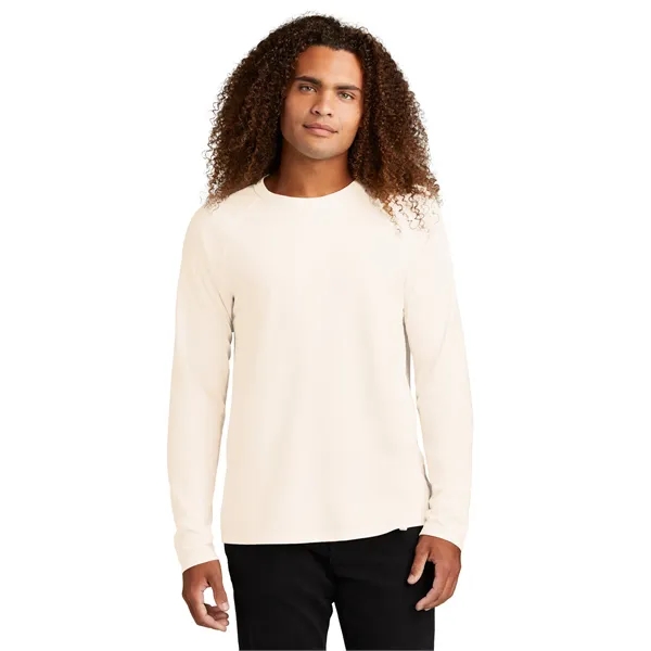 District Featherweight French Terry Long Sleeve Crewneck - District Featherweight French Terry Long Sleeve Crewneck - Image 9 of 29