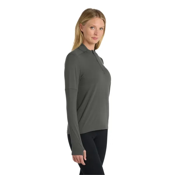 Nike Women's Dri-FIT Element 1/2-Zip Top - Nike Women's Dri-FIT Element 1/2-Zip Top - Image 7 of 40