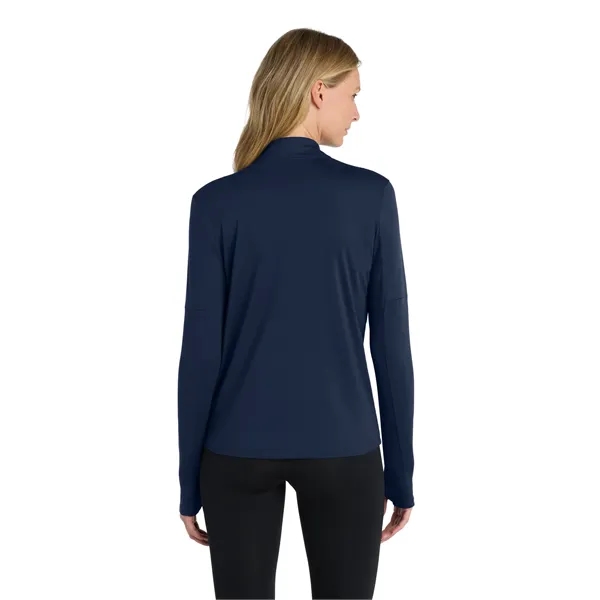 Nike Women's Dri-FIT Element 1/2-Zip Top - Nike Women's Dri-FIT Element 1/2-Zip Top - Image 26 of 40