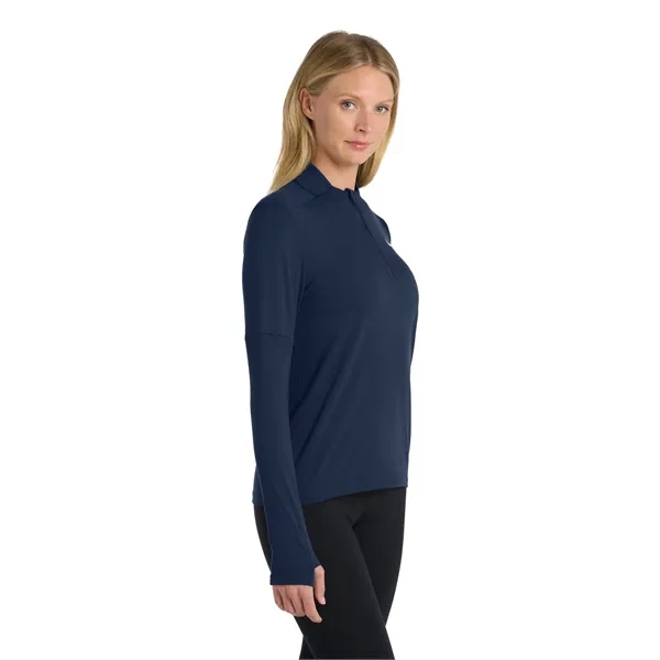 Nike Women's Dri-FIT Element 1/2-Zip Top - Nike Women's Dri-FIT Element 1/2-Zip Top - Image 27 of 40