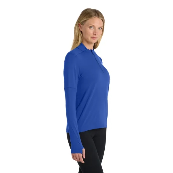 Nike Women's Dri-FIT Element 1/2-Zip Top - Nike Women's Dri-FIT Element 1/2-Zip Top - Image 32 of 40