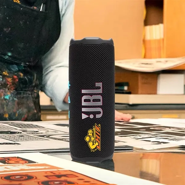 JBL Flip 7 Portable waterproof and drop-proof speaker - JBL Flip 7 Portable waterproof and drop-proof speaker - Image 3 of 21