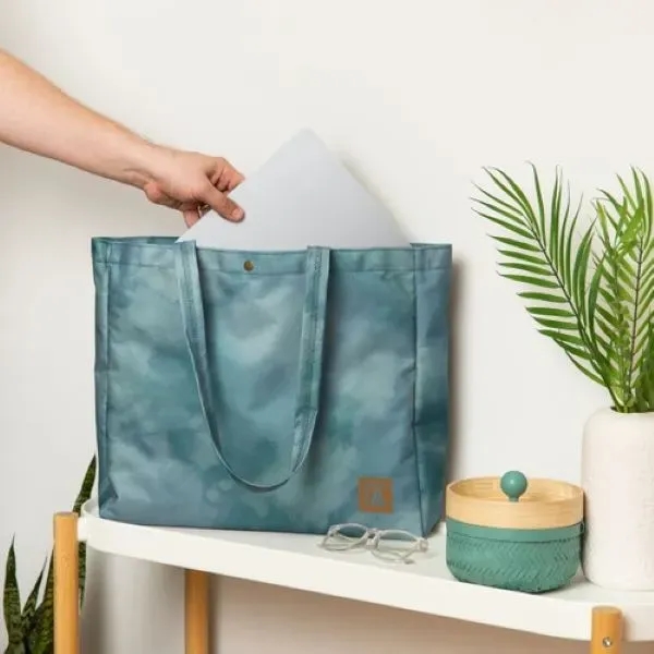 OPEN LAPTOP TOTE - 4CP 1000D RPET - OPEN LAPTOP TOTE - 4CP 1000D RPET - Image 1 of 3