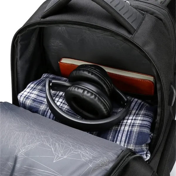 SwissDigital® TERABYTE NG Stylish Travel Backpack - SwissDigital® TERABYTE NG Stylish Travel Backpack - Image 15 of 18