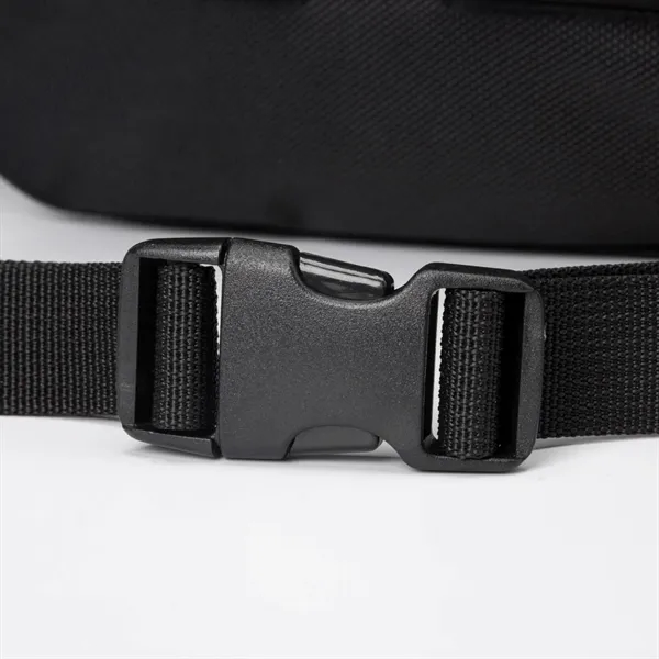 SwissDigital® Neptune SV Massage Large Travel Backpack - SwissDigital® Neptune SV Massage Large Travel Backpack - Image 11 of 28