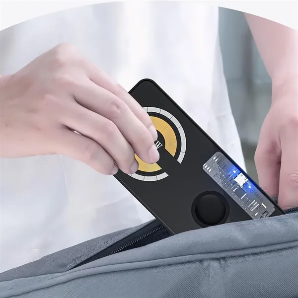 High-tech Style 3-in-1 Fast Wireless Charger Pad - High-tech Style 3-in-1 Fast Wireless Charger Pad - Image 3 of 3