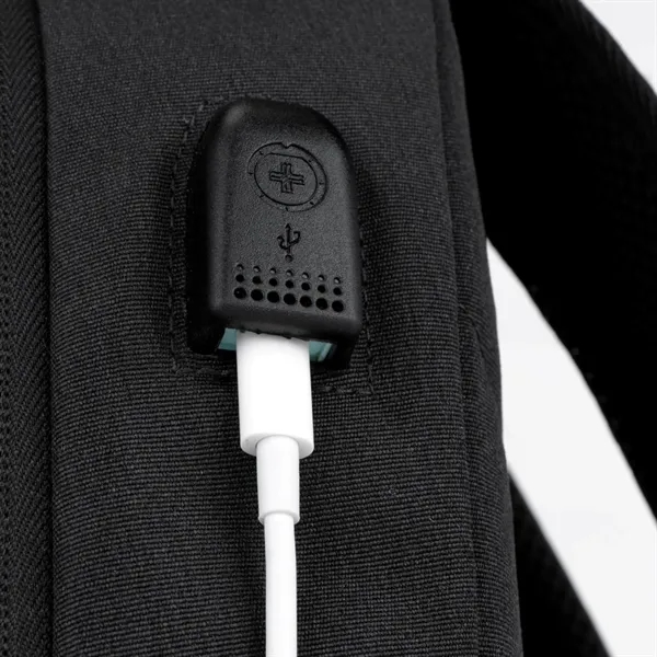 SwissDigital® ARBON RFID Travel Business Backpack - SwissDigital® ARBON RFID Travel Business Backpack - Image 12 of 16