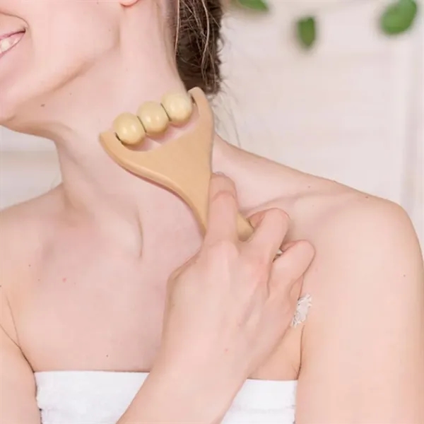 Bamboo Handheld Massage Roller with Natural Finish - Bamboo Handheld Massage Roller with Natural Finish - Image 3 of 5