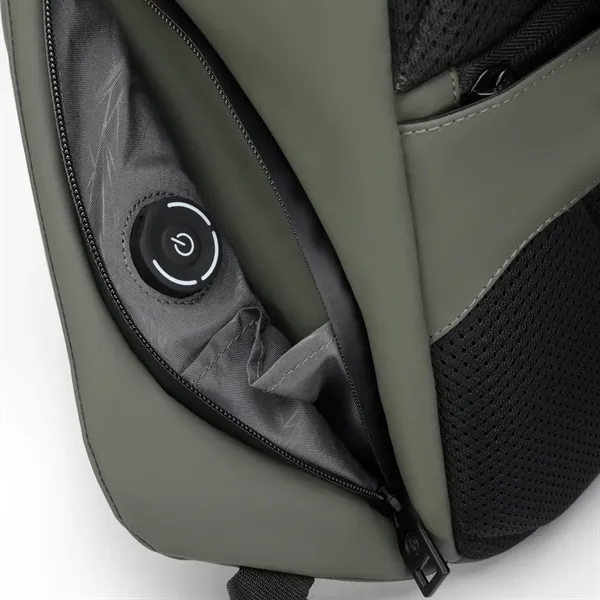 SwissDigital® LAMONE USB Charging Port Stylish LED Backpack - SwissDigital® LAMONE USB Charging Port Stylish LED Backpack - Image 19 of 23