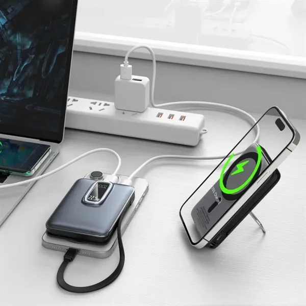 PD Magnetic Power Bank 5,000mAh w/ Stand - PD Magnetic Power Bank 5,000mAh w/ Stand - Image 3 of 9