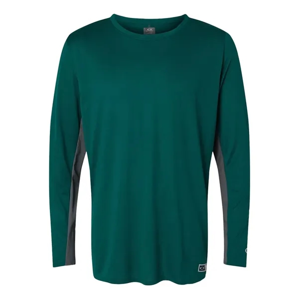 Oakley Men's Team Issue Hydrolix Long Sleeve T-Shirt - Oakley Men's Team Issue Hydrolix Long Sleeve T-Shirt - Image 10 of 18