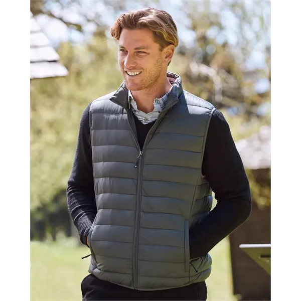 Weatherproof Men's 32 Degrees Packable Down Vest - Weatherproof Men's 32 Degrees Packable Down Vest - Image 0 of 6