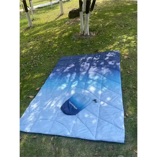 Outdoor Puffy Camping Blanket - Outdoor Puffy Camping Blanket - Image 9 of 9