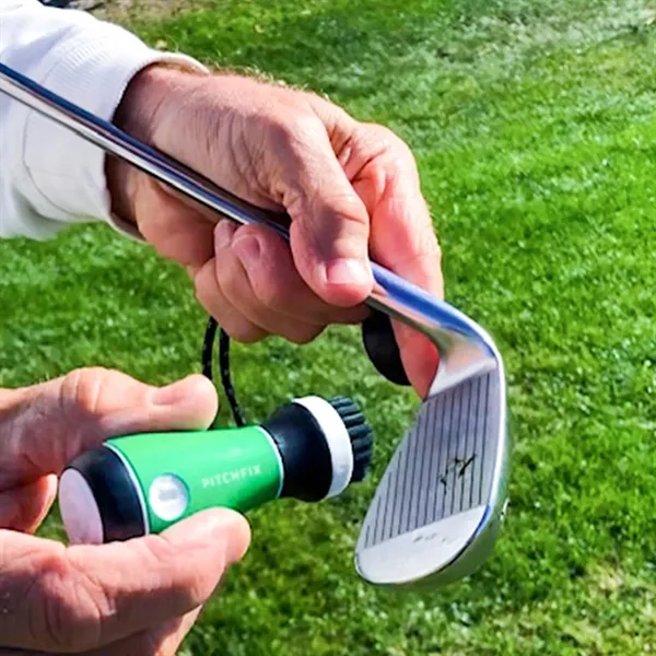 Pitchfix: Aquabrush - Pitchfix: Aquabrush - Image 3 of 12