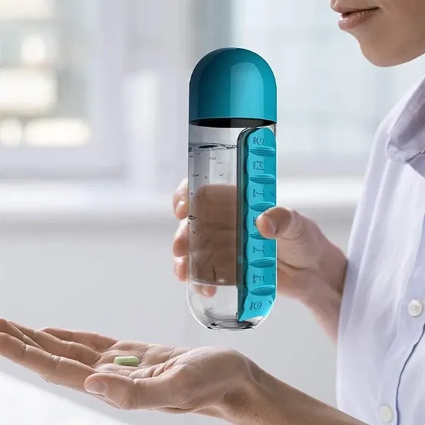2-in-1 Pill Organizer Water Bottle - 2-in-1 Pill Organizer Water Bottle - Image 5 of 6