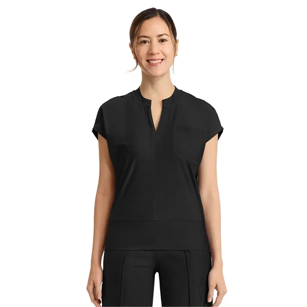 Infinity Kinetic - Women's 1-Pocket V-Neck Top - Infinity Kinetic - Women's 1-Pocket V-Neck Top - Image 0 of 7