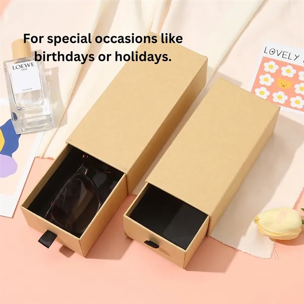High End Cosmetics Gift Box - High End Cosmetics Gift Box - Image 7 of 8