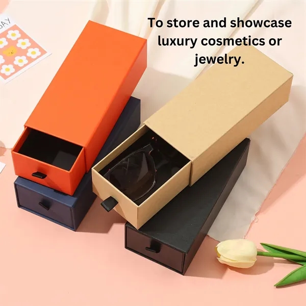 High End Cosmetics Gift Box - High End Cosmetics Gift Box - Image 8 of 8