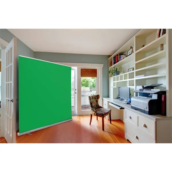 8' Retractor Green Screen Kit - 8' Retractor Green Screen Kit - Image 2 of 2