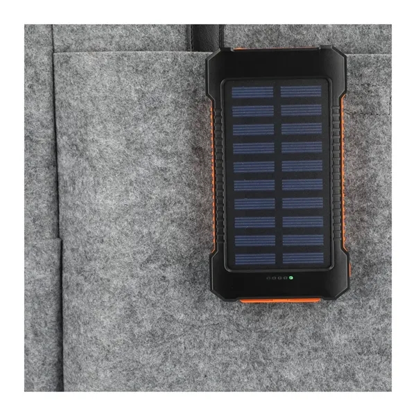 Helio 5000 mAh Solar Power Bank - Helio 5000 mAh Solar Power Bank - Image 3 of 10
