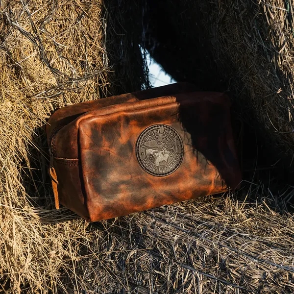 DULUTH PACK™ Bison Heritage Leather Kit Bag - DULUTH PACK™ Bison Heritage Leather Kit Bag - Image 8 of 9