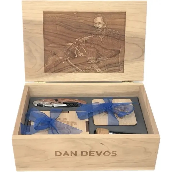 Handcrafted Classic Premium Cherry Box, Locally Sourced - Handcrafted Classic Premium Cherry Box, Locally Sourced - Image 1 of 1