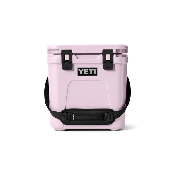 24 QT YETI® Roadie Hard Cooler Ice Chest 16.6" x 17.4" - 24 QT YETI® Roadie Hard Cooler Ice Chest 16.6" x 17.4" - Image 16 of 18
