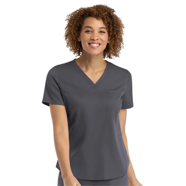 Maevn - Matrix - Women's One-Pocket V-Neck Tuck-In Top - Maevn - Matrix - Women's One-Pocket V-Neck Tuck-In Top - Image 3 of 4