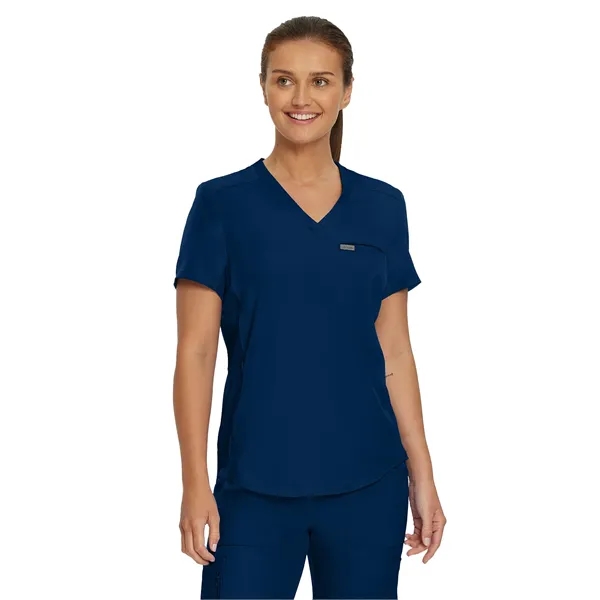 Landau - Forward - Women's Two-Pocket Shirttail Hemline V... - Landau - Forward - Women's Two-Pocket Shirttail Hemline V... - Image 18 of 38