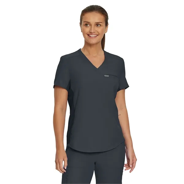 Landau - Forward - Women's Two-Pocket Shirttail Hemline V... - Landau - Forward - Women's Two-Pocket Shirttail Hemline V... - Image 20 of 38
