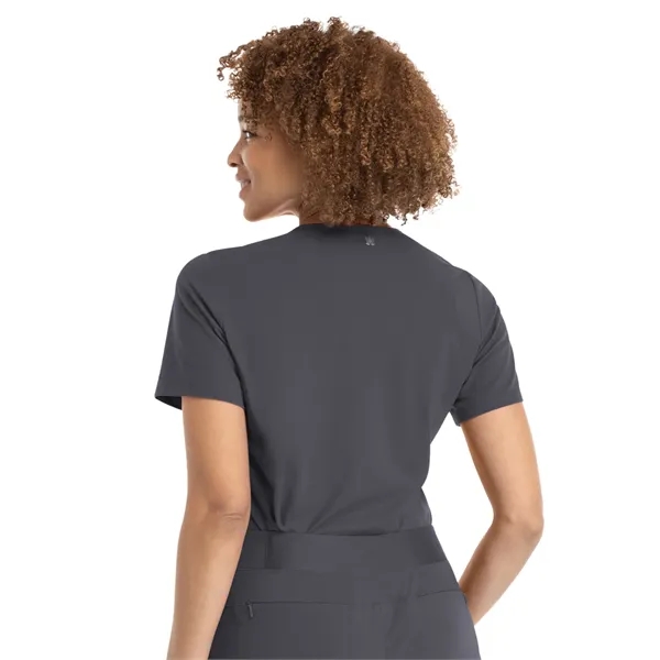 Maevn - Focus - Women's Three-Pocket V-Neck Tuck In Top - Maevn - Focus - Women's Three-Pocket V-Neck Tuck In Top - Image 6 of 9