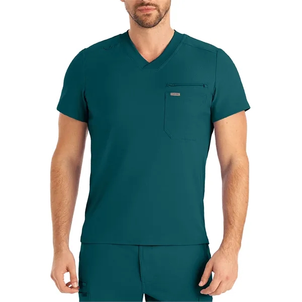 Landau - Forward - Men's Two-Pocket Tuckable V-Neck Top - Landau - Forward - Men's Two-Pocket Tuckable V-Neck Top - Image 3 of 26
