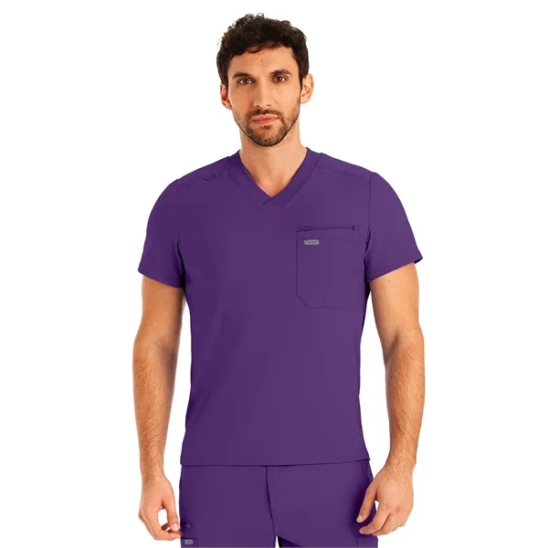 Landau - Forward - Men's Two-Pocket Tuckable V-Neck Top - Landau - Forward - Men's Two-Pocket Tuckable V-Neck Top - Image 7 of 26