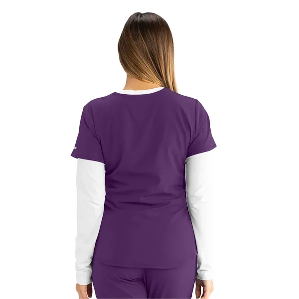 Barco - Skechers - Women's Three Pocket V-Neck Breeze Top - Barco - Skechers - Women's Three Pocket V-Neck Breeze Top - Image 8 of 35