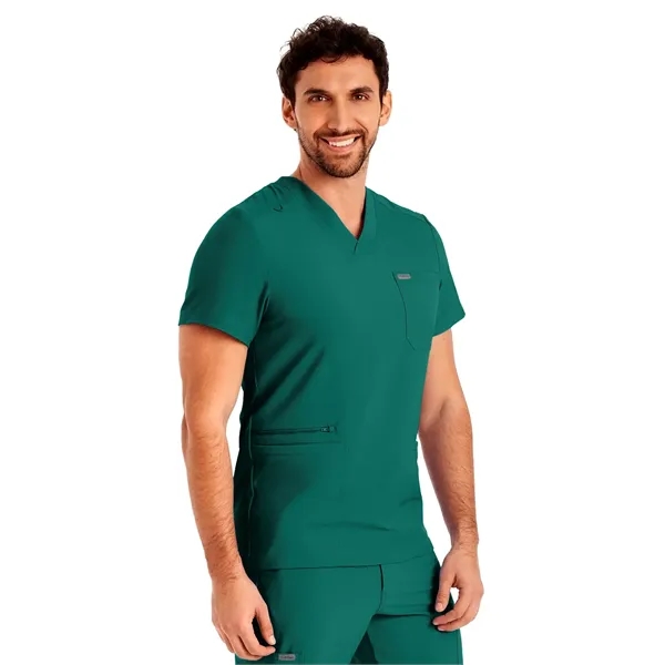 Landau - Forward - Men's Four-Pocket Back Yoke V-Neck Top - Landau - Forward - Men's Four-Pocket Back Yoke V-Neck Top - Image 11 of 25