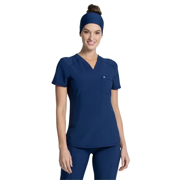 Infinity - Women's Left Chest Pocket Tuckable V-Neck Top - Infinity - Women's Left Chest Pocket Tuckable V-Neck Top - Image 7 of 15