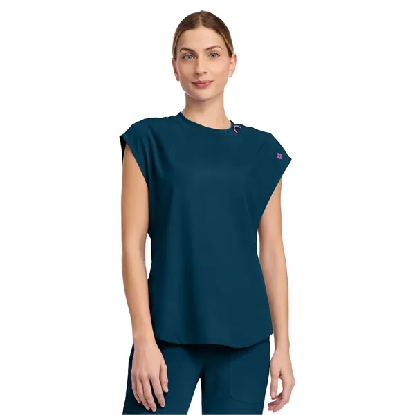 Med Couture - MC AMP - Women's 2-Pocket Tuckable Top - Med Couture - MC AMP - Women's 2-Pocket Tuckable Top - Image 5 of 29