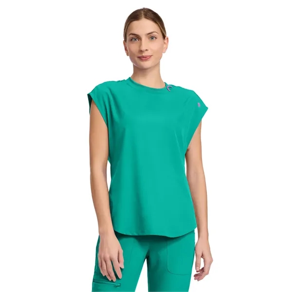 Med Couture - MC AMP - Women's 2-Pocket Tuckable Top - Med Couture - MC AMP - Women's 2-Pocket Tuckable Top - Image 25 of 29
