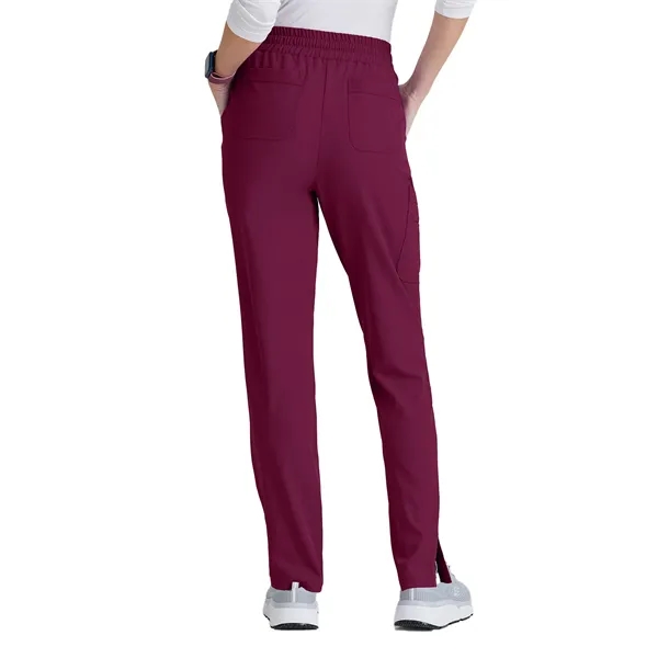 Skechers - Women's Six-Pocket Tapered Leg Gamma Scrub Pant - Skechers - Women's Six-Pocket Tapered Leg Gamma Scrub Pant - Image 25 of 26
