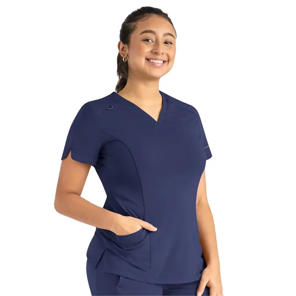 Maevn - Focus - Women's Two-Pocket Tulip-Neck Top - Maevn - Focus - Women's Two-Pocket Tulip-Neck Top - Image 7 of 13