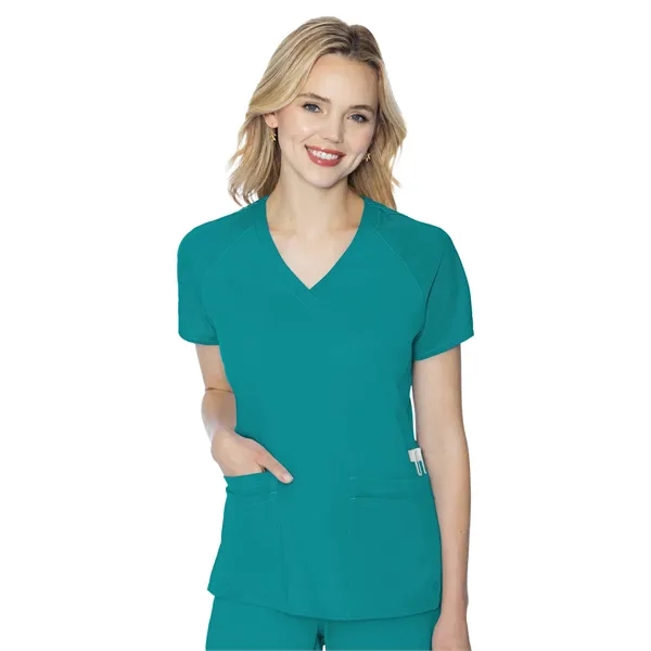 Med Couture - MC Touch - Women's 6-Pocket Raglan Sleeve Top - Med Couture - MC Touch - Women's 6-Pocket Raglan Sleeve Top - Image 17 of 19