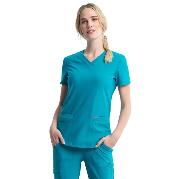 Cherokee - Form - Women's Curved Hemline V-Neck Top - Cherokee - Form - Women's Curved Hemline V-Neck Top - Image 27 of 29