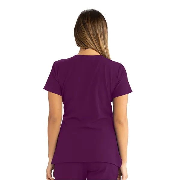 Skechers - Women's Three-Pocket Crossover V-Neck Reliance... - Skechers - Women's Three-Pocket Crossover V-Neck Reliance... - Image 38 of 44