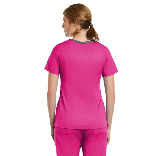 Maevn - Matrix - Women's Three-Pocket Heather Neck Band Top - Maevn - Matrix - Women's Three-Pocket Heather Neck Band Top - Image 13 of 31