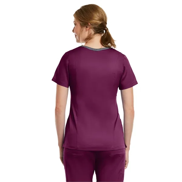Maevn - Matrix - Women's Three-Pocket Heather Neck Band Top - Maevn - Matrix - Women's Three-Pocket Heather Neck Band Top - Image 30 of 31