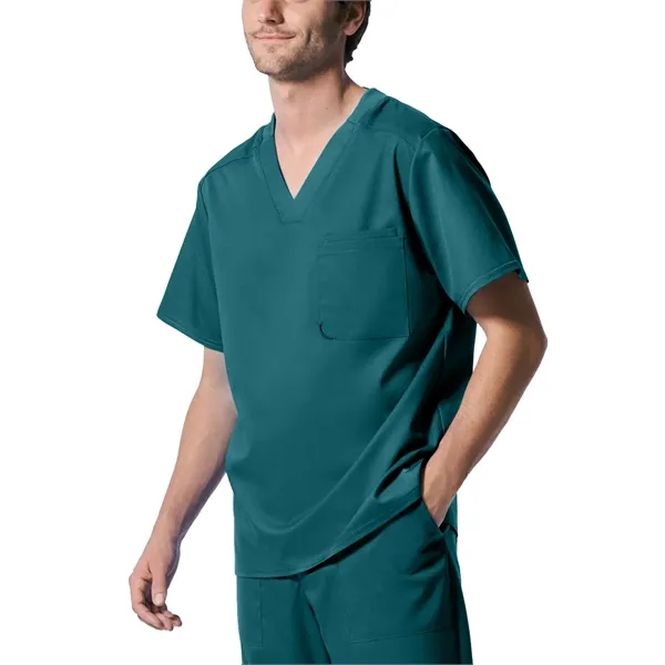 Landau - ProFlex - Men's Two-Pocket Tuckable V-Neck Top - Landau - ProFlex - Men's Two-Pocket Tuckable V-Neck Top - Image 3 of 31