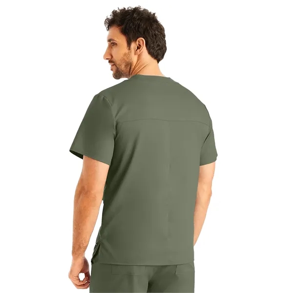 Landau - ProFlex - Men's Two-Pocket Tuckable V-Neck Top - Landau - ProFlex - Men's Two-Pocket Tuckable V-Neck Top - Image 14 of 31
