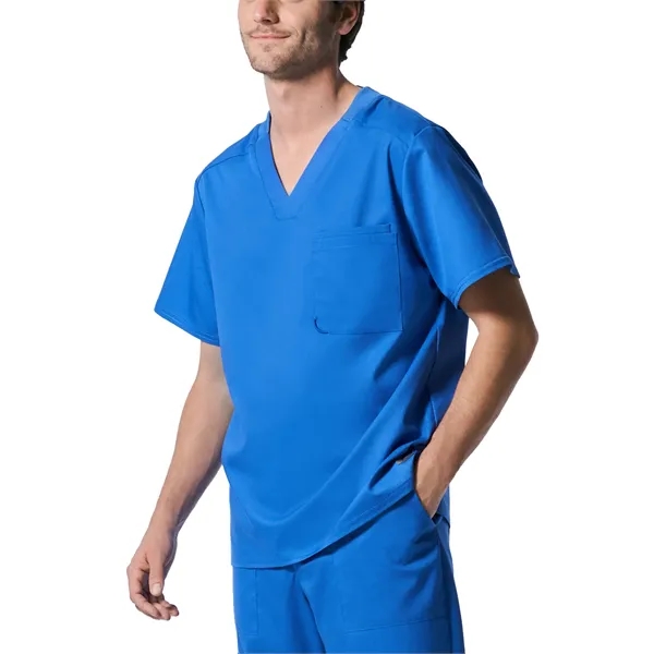 Landau - ProFlex - Men's Two-Pocket Tuckable V-Neck Top - Landau - ProFlex - Men's Two-Pocket Tuckable V-Neck Top - Image 17 of 31