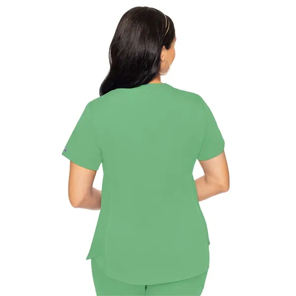 Med Couture - MC Touch - Women's 4-Pocket V-Neck Shirttai... - Med Couture - MC Touch - Women's 4-Pocket V-Neck Shirttai... - Image 17 of 44